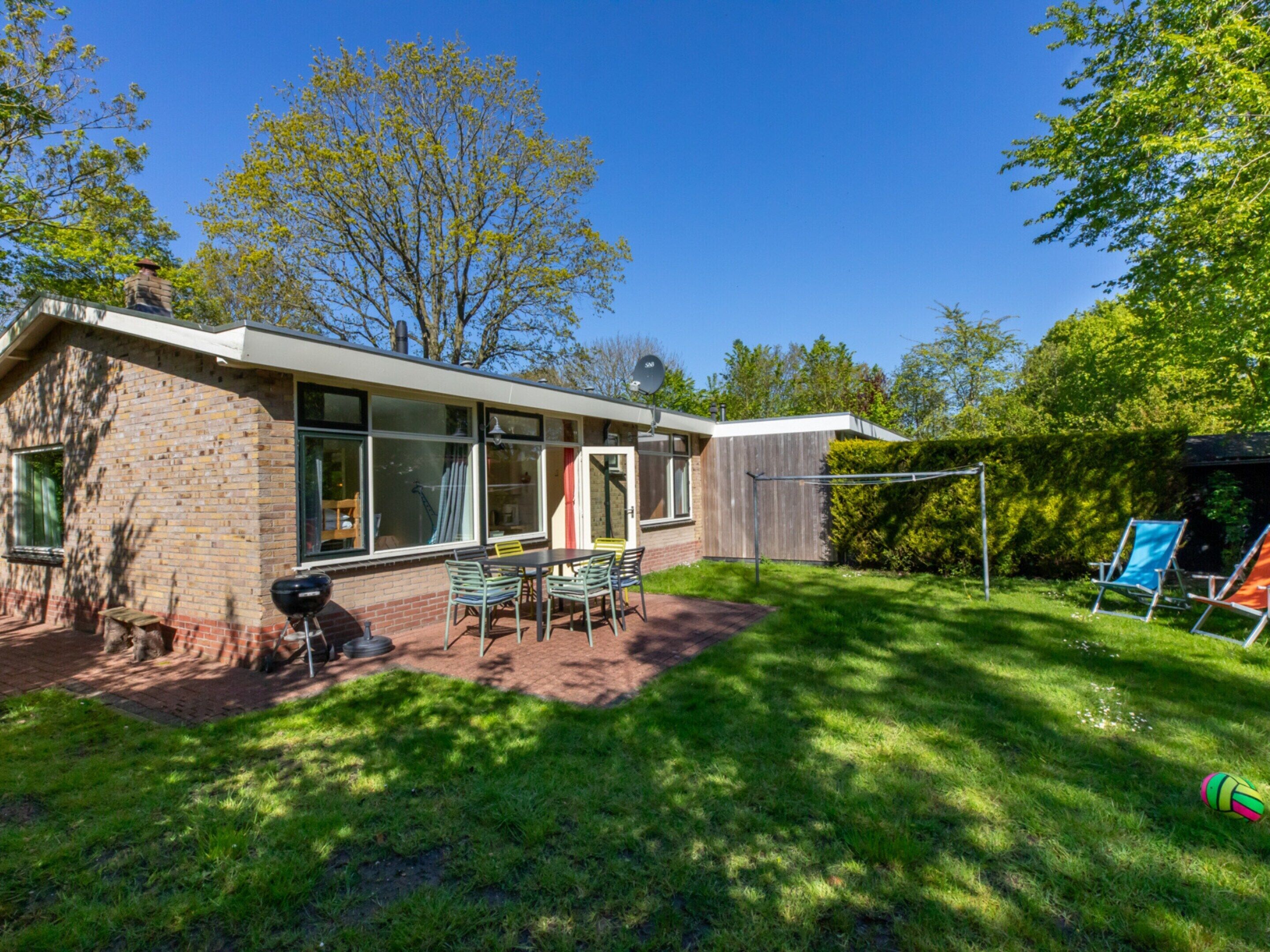 House | Outdoor dining