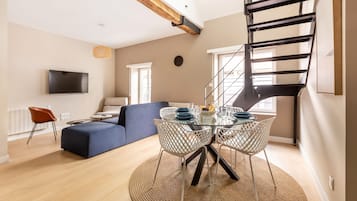 Apartemen, ensuite, pemandangan kota | Lounge