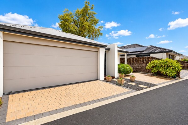 Front of property - The Aurora (Geographe)