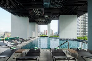 Outdoor pool - Holiday Inn Kuala Lumpur Bangsar (Kuala Lumpur)