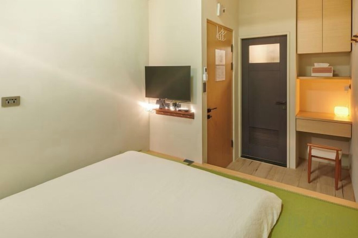 Budget Room