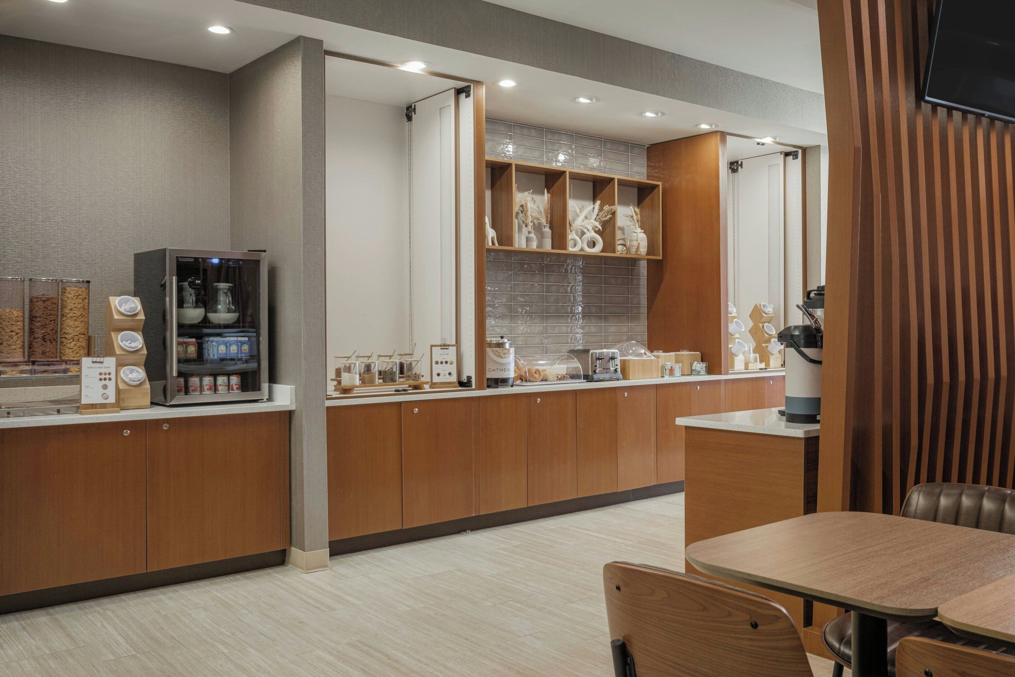 Free daily continental breakfast