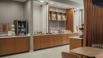 Free daily continental breakfast