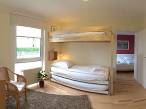 Ferienhaus | 2 Schlafzimmer, Bügeleisen/Bügelbrett, individuell eingerichtet