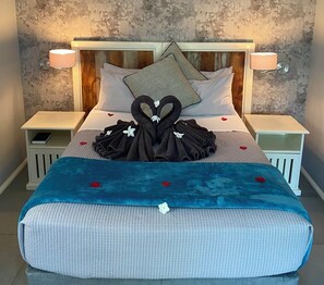 1 bedroom, in-room safe, individually decorated, individually furnished