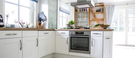 House | Private kitchen | Highchair