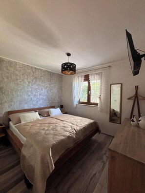 1 chambre, fer et planche à repasser, Wi-Fi, literie fournie