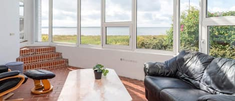 House | Water view