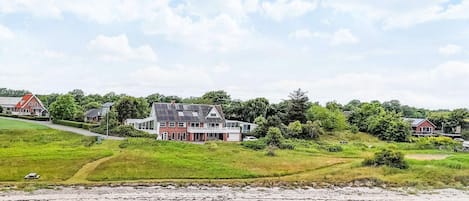 House | Exterior