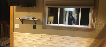 New Cozy cabin 2,  with WiFi in beautiful Custer! Rental car available. 