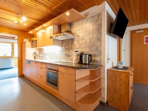 Apartment | Private kitchen | Coffee/tea maker, highchair - Spacious Apartment With Solarium (Gaschurn)