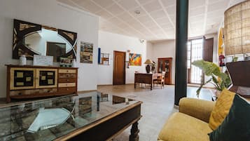 32-inch flat-screen TV with cable channels