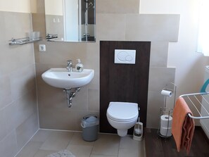 Apartment | Badezimmer
