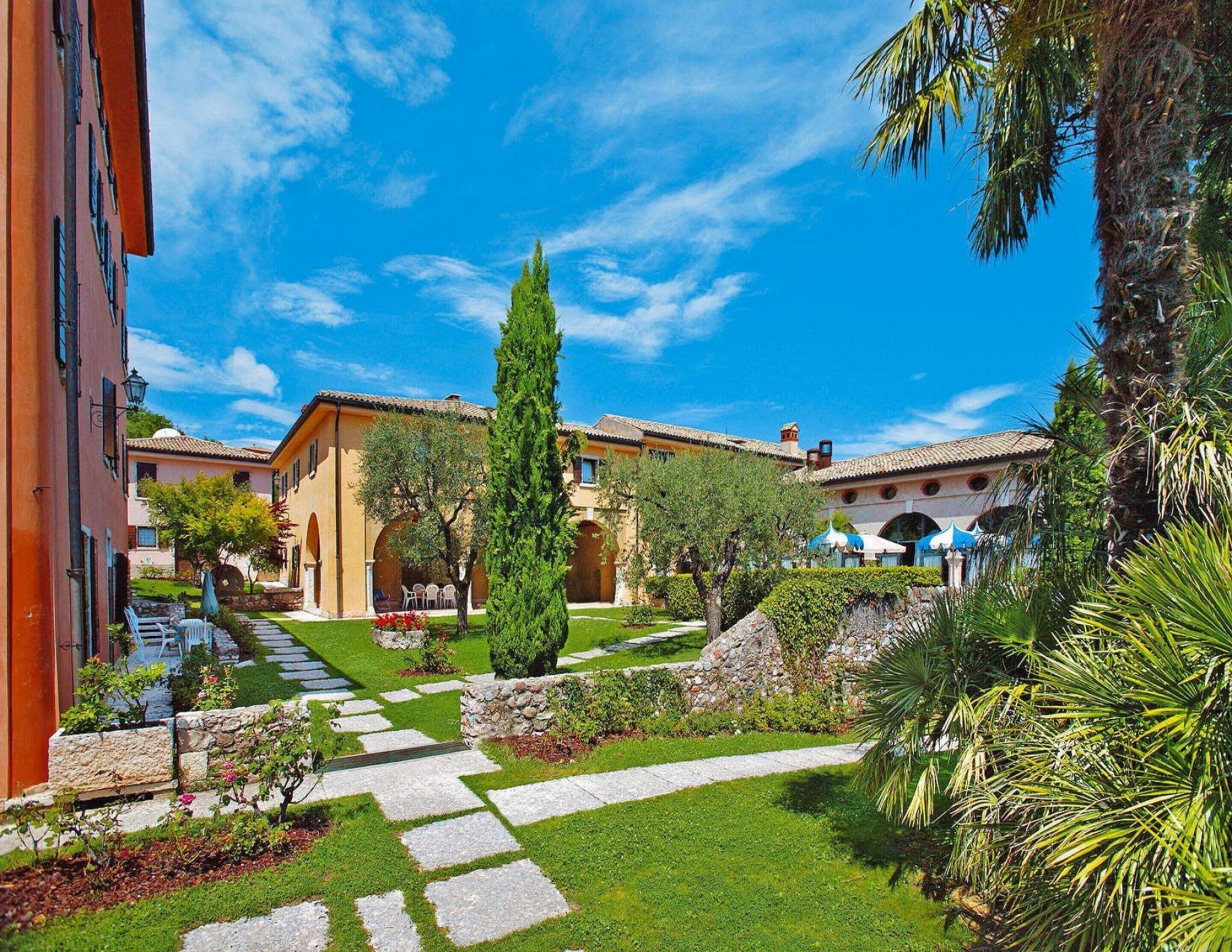 Apartment | Property grounds