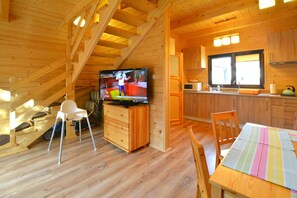 House | Private kitchen | Electric kettle, high chair - Wooden House in Grzybowo Near Baltic Sea (Kołobrzeg)