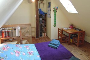 Lägenhet | 2 sovrum, unika möbler och sängkläder