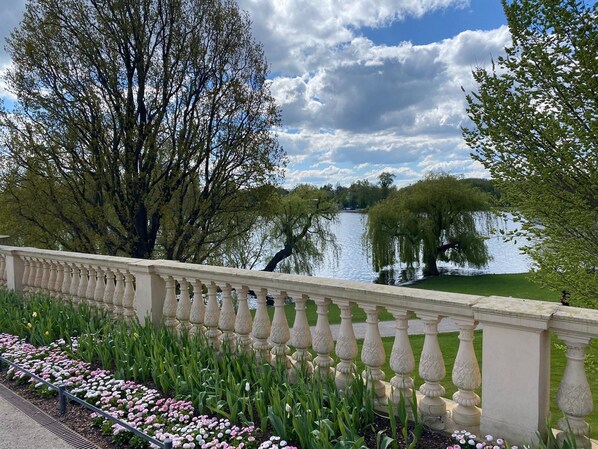 Apartment | View from property - Residence Park am Schweriner See, Schwerin (Raben Steinfeld)