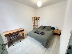 2 sovrum, strykjärn/strykbräda, wi-fi och sängkläder