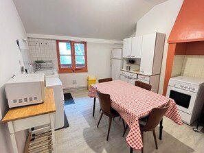 Mikrovågsugn, ugn och spishäll