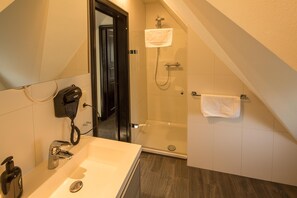 Maison | Salle de bain | Serviettes fournies