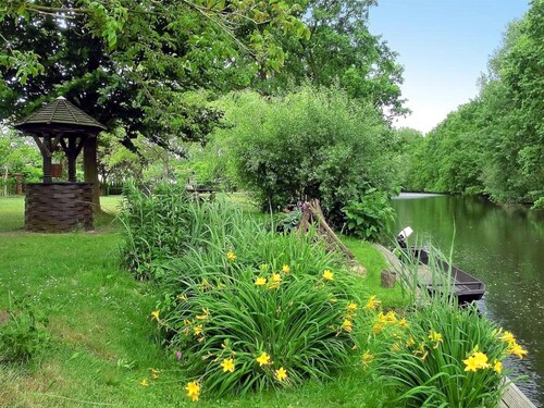 Ferienhaus mit Wasserblick, Lubben