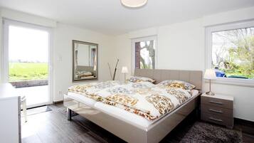 3 bedrooms, individually furnished
