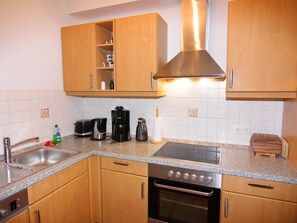 Hus | Eget kök | Vattenkokare, brödrost och barnstol