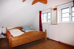 House | 1 bedroom, individually furnished - Reihenhauser im Hafendorf Vieregge auf Rugen (Neuenkirchen)