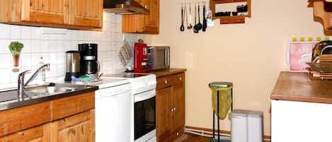 House | Private kitchen | Highchair