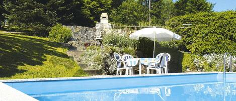 Casa | Alberca | Alberca techada y alberca al aire libre