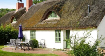 Reihenhaus Vieregge in Deutschland mit Terrasse