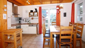 Ferienhaus | Eigene Küche | Hochstuhl