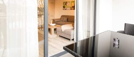 Apartment | 1 bedroom, individually furnished, bed sheets