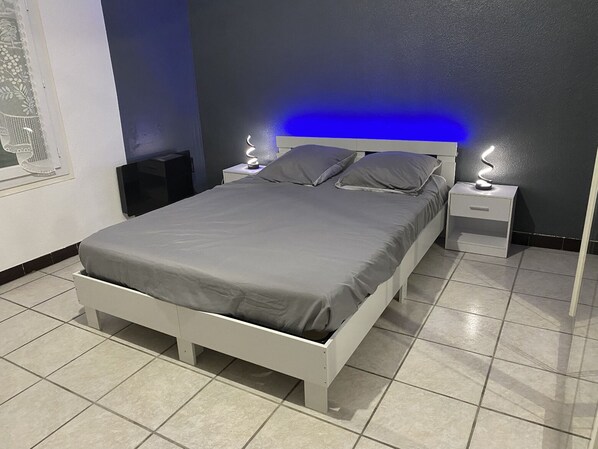 2 chambres, fer et planche à repasser, Wi-Fi