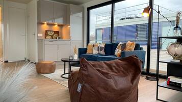 Mobile Home | Living room