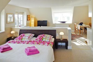 Apartment | 1 bedroom, individually furnished - Ferienwohnung am Pellwormer Leuchtturm (Pellworm)