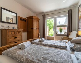 1 habitación y muebles diferentes 