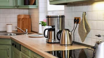 Apartment | Private kitchen | Electric kettle, toaster, high chair