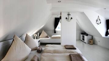 House | 2 bedrooms, individually furnished