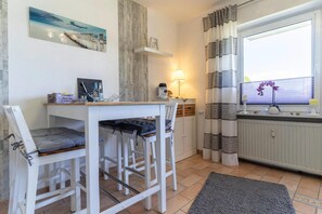Private kitchen - House in Busum Near North Sea Dike (Büsum)
