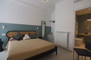 In-room safe, soundproofing, free WiFi