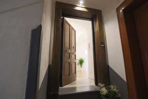 DESIDERIO GUEST HOUSE