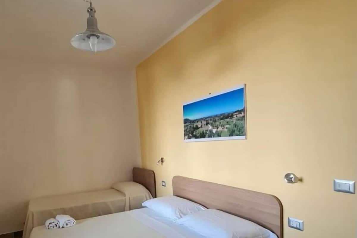 Eenvoudige kamer | 1 slaapkamer, gratis wifi, rolstoeltoegang
