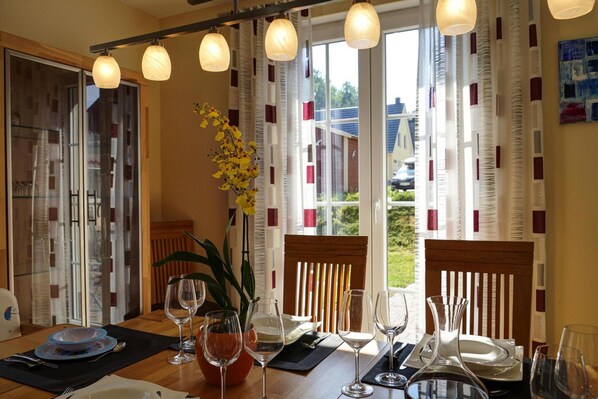House | Dining - Ferienhaus Nachtigall, Glowe (Glowe)