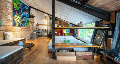 HoLo Bato SaiGon - Serviced HomeStay