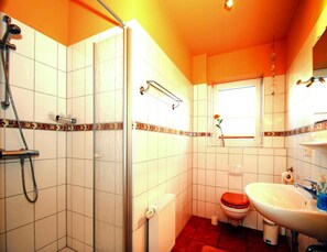 House | Bathroom - Ferienhaus am Deichtor in Nessmersiel (Dornum)