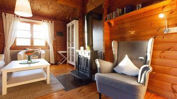 Bungalow | 3 bedrooms, individually furnished