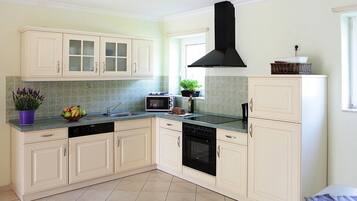 Hus | Eget kök | Barnstol