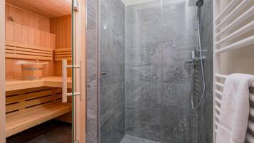 House | Bathroom