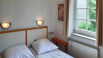 Apartment | 2 Schlafzimmer, individuell eingerichtet, Bettwäsche